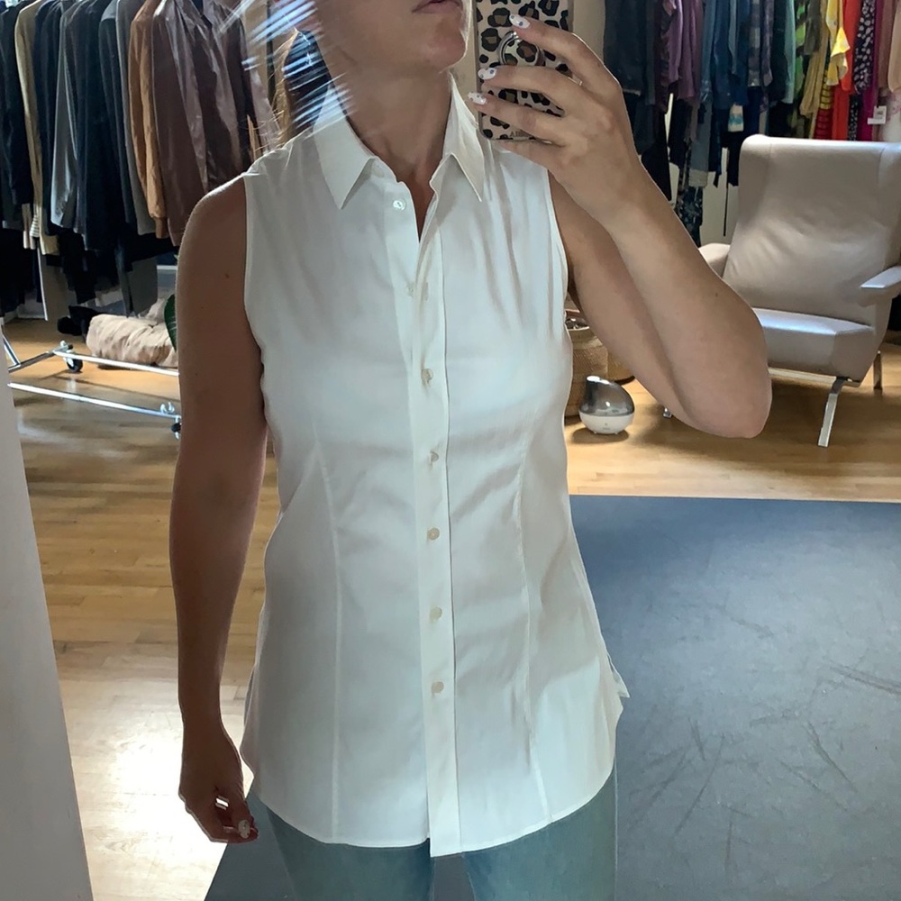 Pamella Roland white sleeveless blouse cotton long